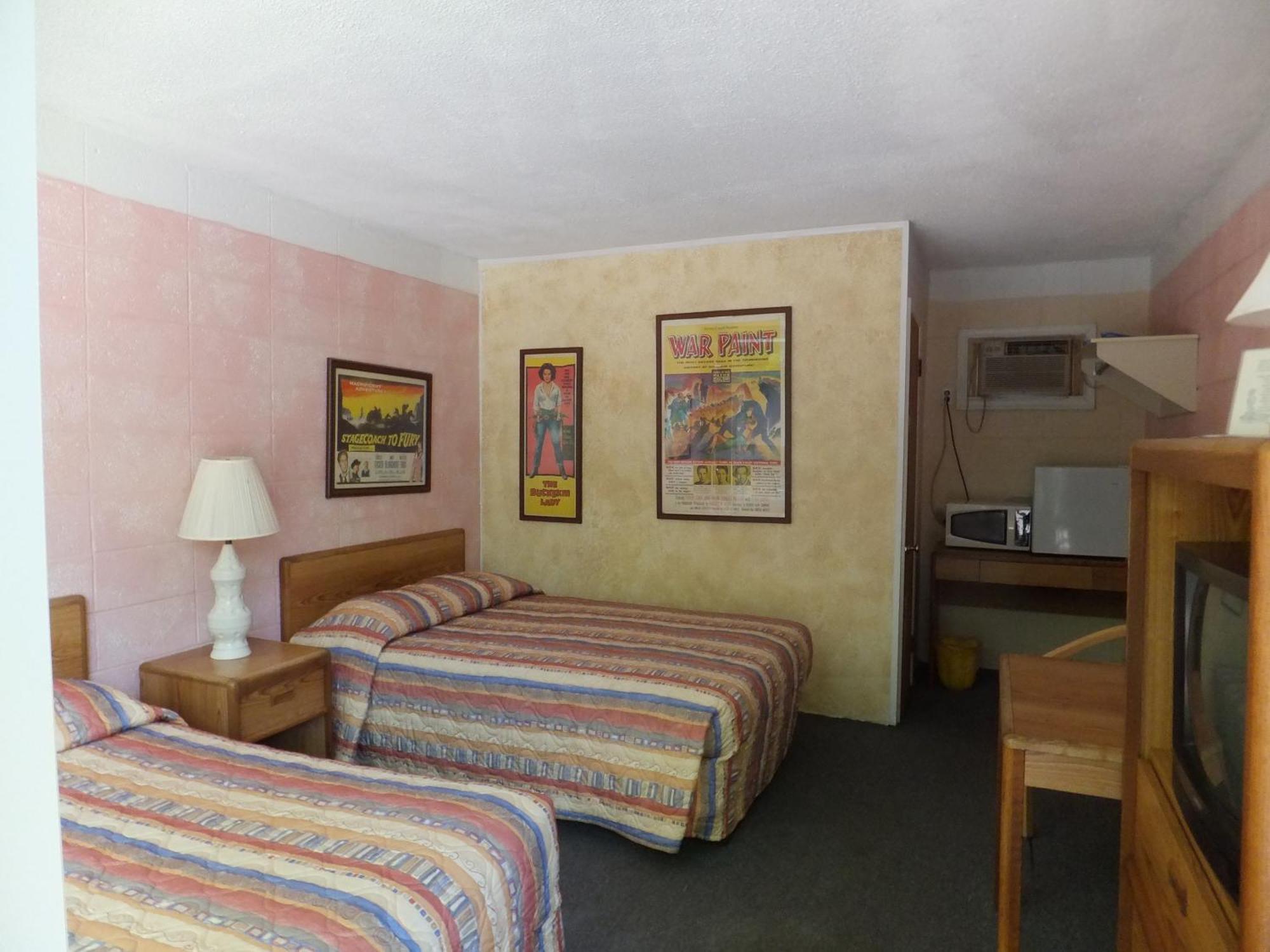 Windsor Motel レイク・ジョージ エクステリア 写真